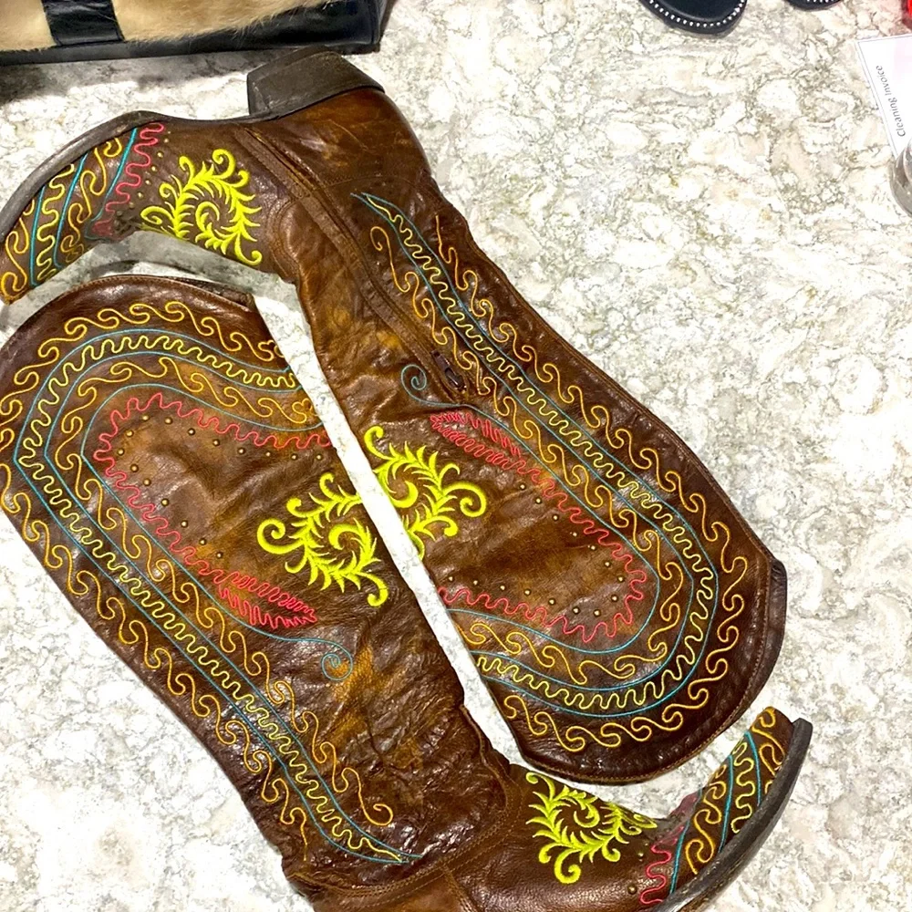 Cowgirl boots - Picture 1 of 1